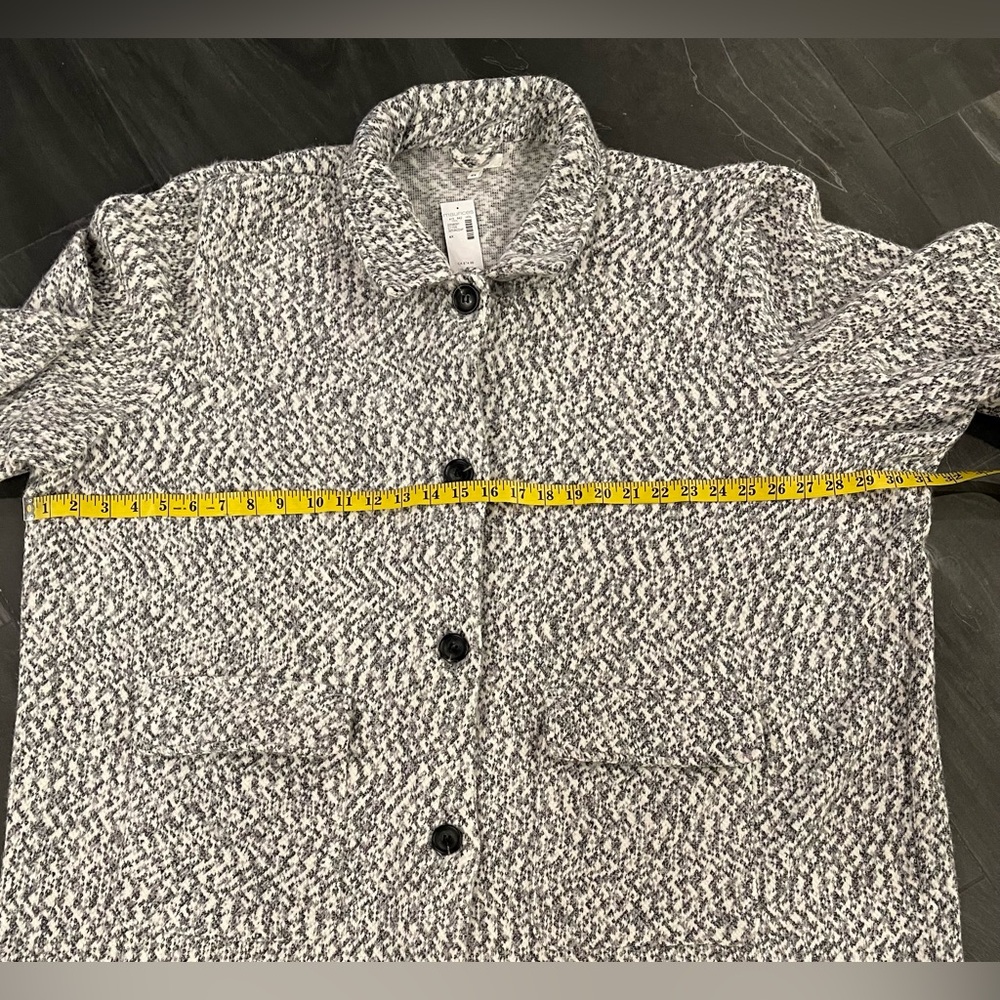 MAURICES 4X NWT Soft Longline Shacket
Gray/Silver Herringbone Design MSRP$65 - Picture 5 of 10